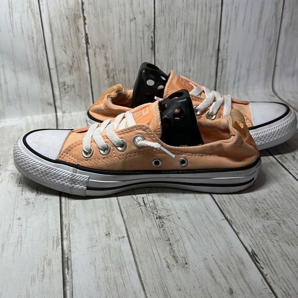 Converse Girls Low Top Chuck Taylor All Star Low top size 5 - Picture 4 of 9